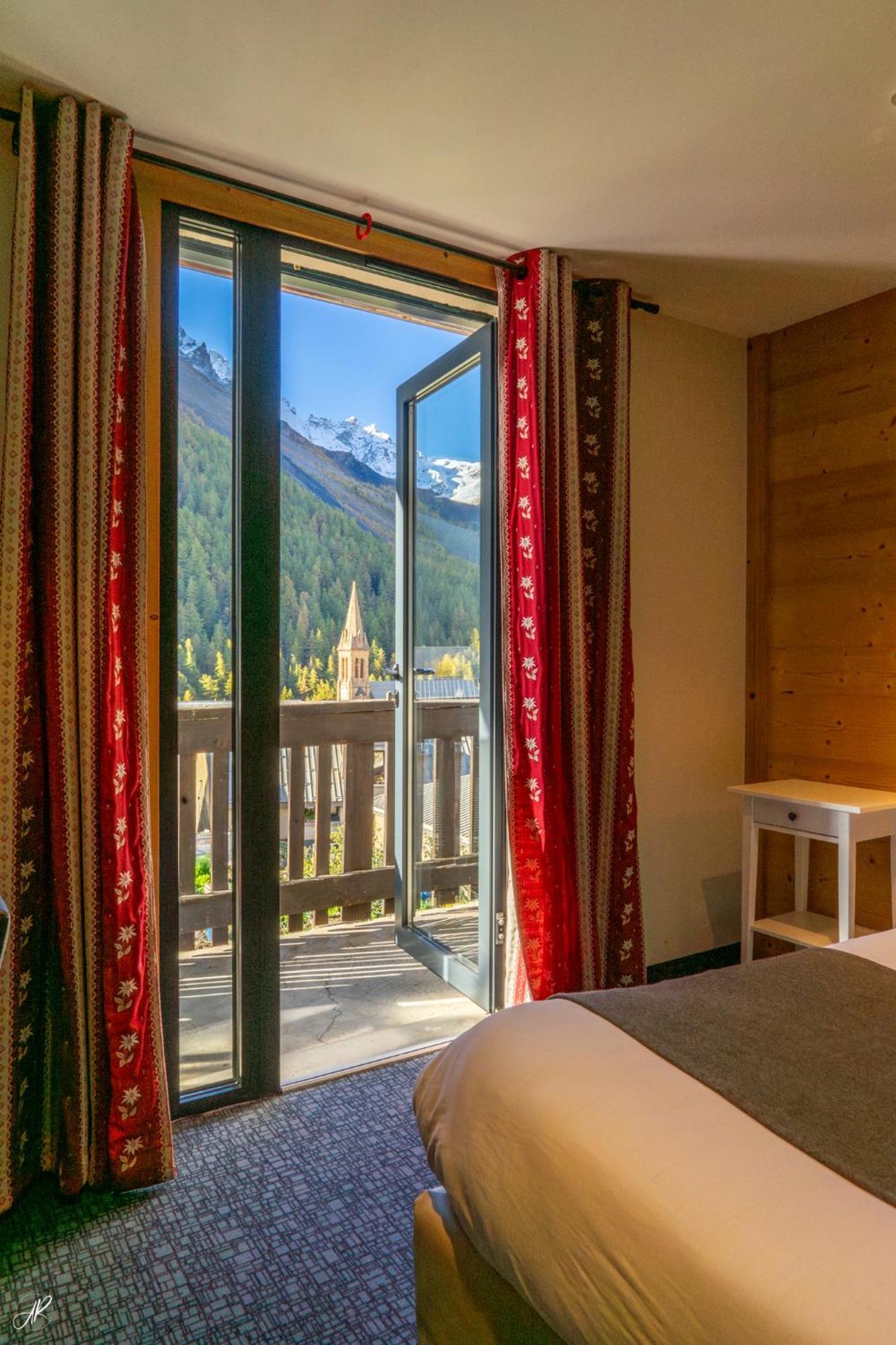 Hotel Le Faranchin Villar-dʼArène Екстериор снимка